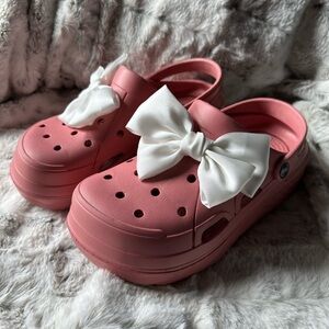 Crocs platform clogs